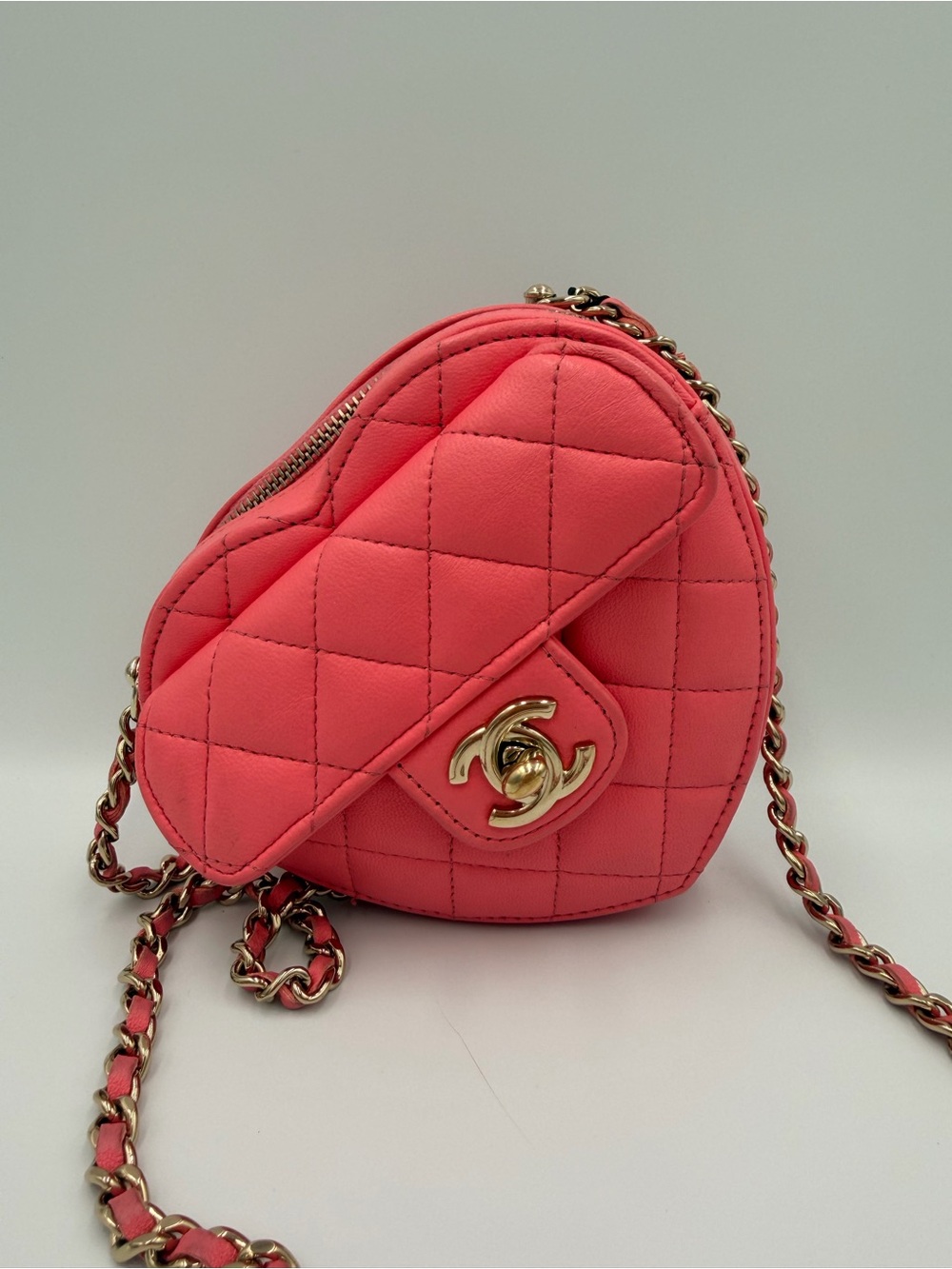 Chanel CC In Love Heart Bag Small Coral Pink Lambskin 22S - Picture 4 of 13